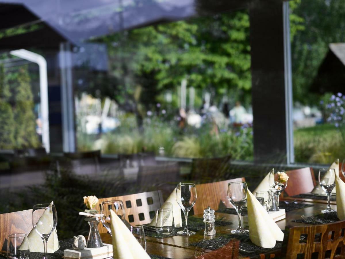 Hotel Holiday Θουν Εξωτερικό φωτογραφία
